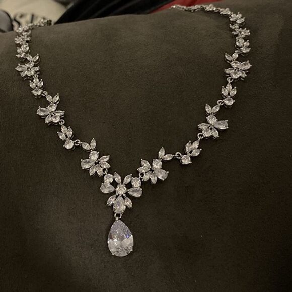 Bridal Set Stunning CZ Necklace, Bracelet,Earrings - Picture 10 of 13